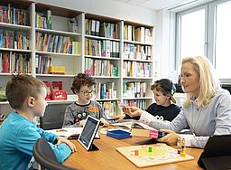Internetplattform lesen to go: Professorin Julia Knopf von der Universit�t des Saarlandes will Schulkinder zum Lesen motivieren. Die Didaktikerin ist Spezialistin f�r digitale Lehr- und Lernangebote.