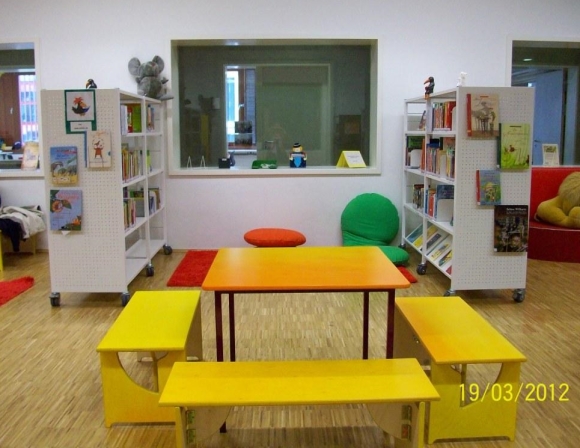 Alternativtext f�r das Bild uploads/Katharinenschule_Tischkombination.jpg